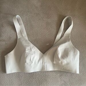 Lululemon nude/cream color bra size 34 A